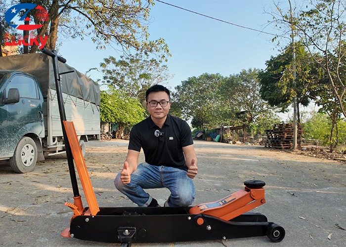 Kích cá sấu 5 tấn loại to Kích cá sấu 5 tấn loại to
