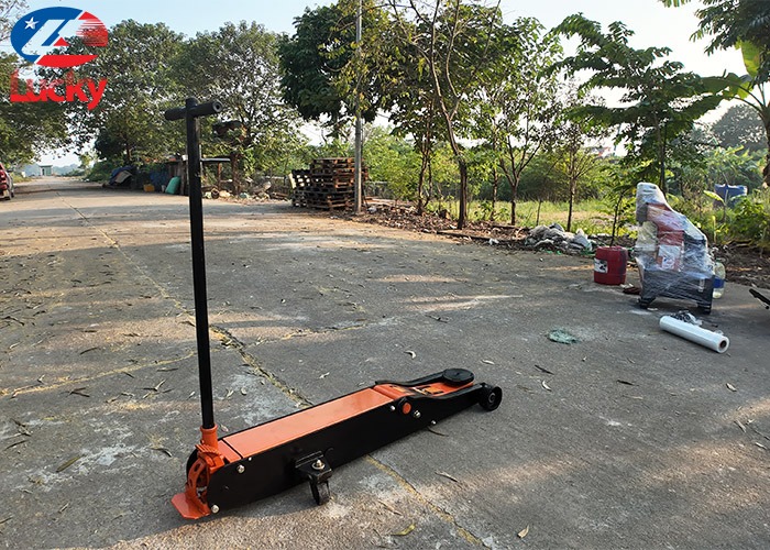 Kích cá sấu 5 tấn loại to