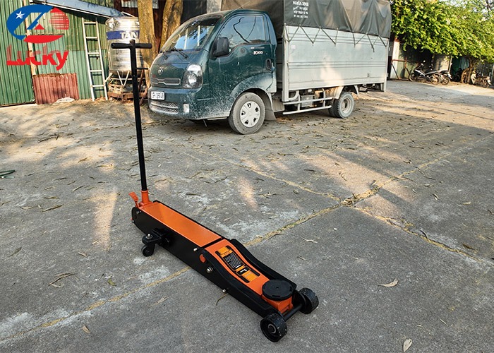 Kích cá sấu 5 tấn loại to