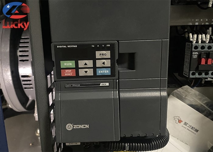 Máy nén khí trục vít tích hợp 20A