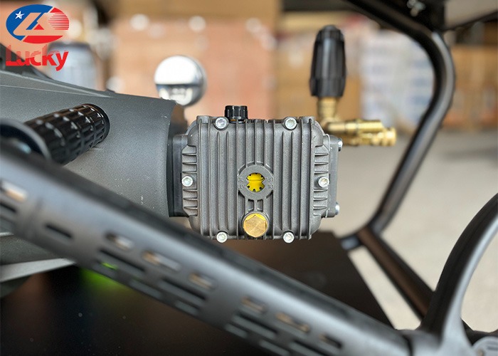 Máy rửa xe siêu cao áp 22kw