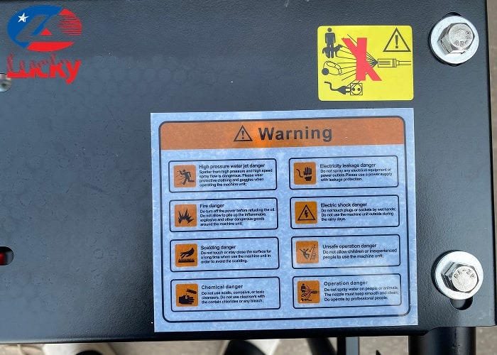 máy rửa xe chạy dầu 10hp Lucky