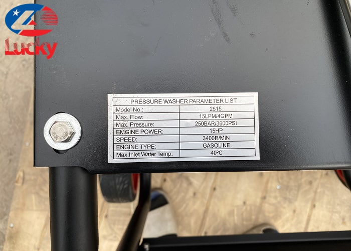 may-rua-xe-chay-xang-15hp-lucky-13