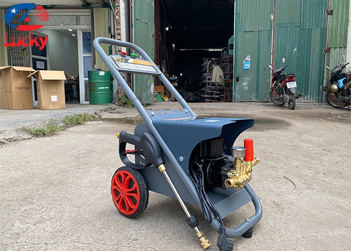 Máy rửa xe cao áp mini F22