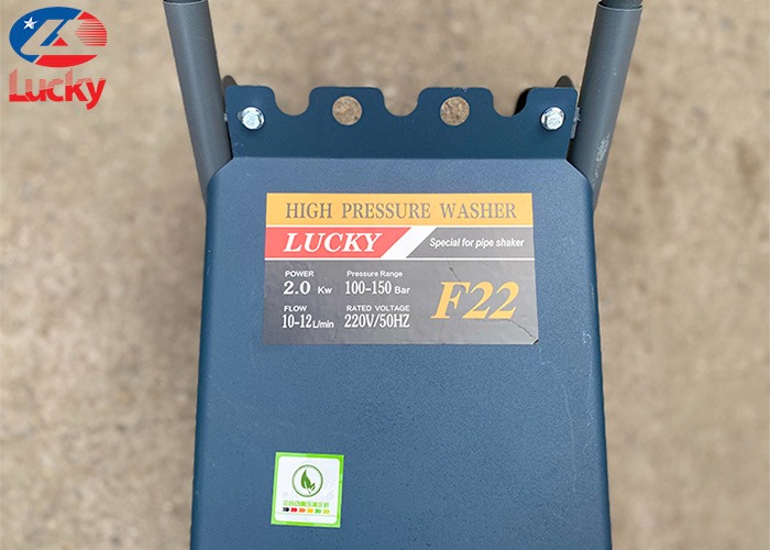 Máy rửa xe cao áp mini F22