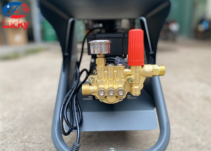 Máy rửa xe cao áp mini F22