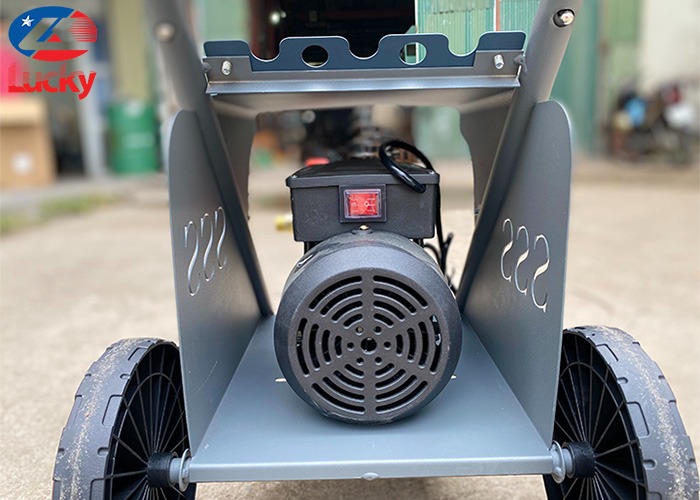 Máy rửa xe cao áp mini F22