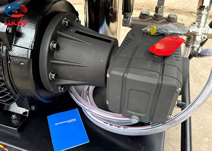 may-rua-xe-sieu-cao-ap-27kw-700bar-lk10050psi-5