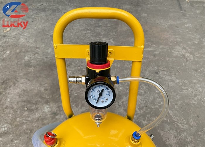 Bình bọt tuyết 20L sắt