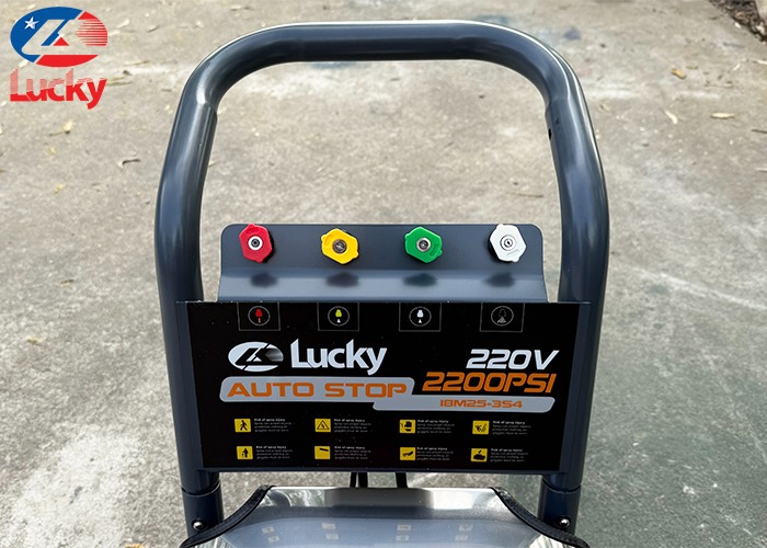 Máy rửa xe cao áp tự ngắt Lucky 2200PSI 3kw