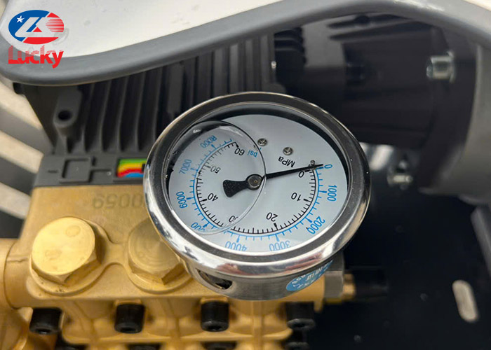 may-rua-xe-cao-ap-lutian-3600psi-5