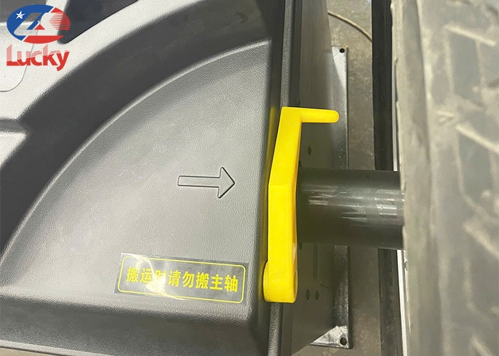 Máy cân bằng lốp ô tô tự động Lucky L801