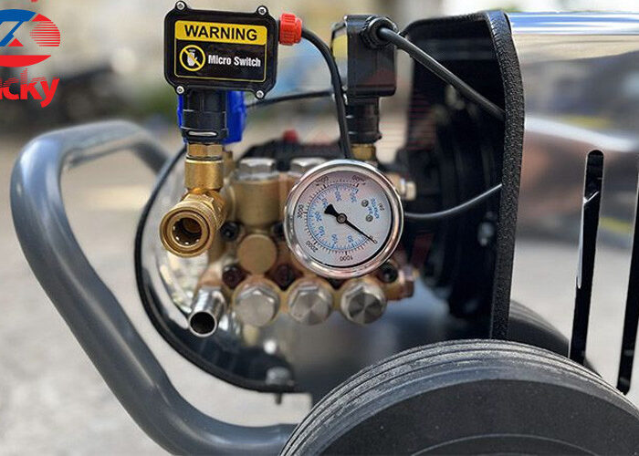 may-rua-xe-cao-ap-2600-psi-3-1713862348 may-rua-xe-cao-ap-2600-psi-3-1713862348