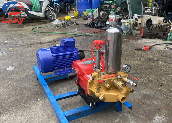 Máy rửa xe dây đai HL150