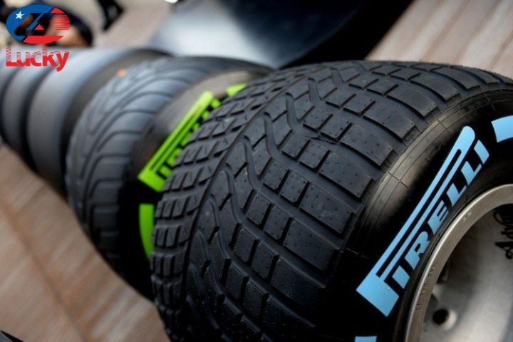 tai-sao-tren-mat-lop-xe-lai-co-cac-khia-ranh-1