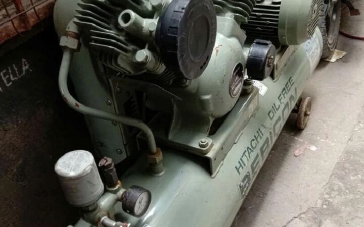 may-nen-khi-piston-khong-dau-hitachi-1-1681723683
