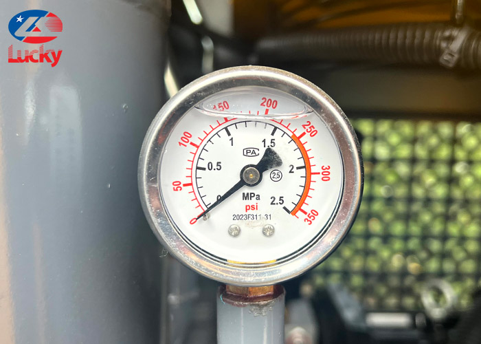 may-nen-khi-truc-vit-cao-cap-hanbell-10hp-16 may-nen-khi-truc-vit-cao-cap-hanbell-10hp-16