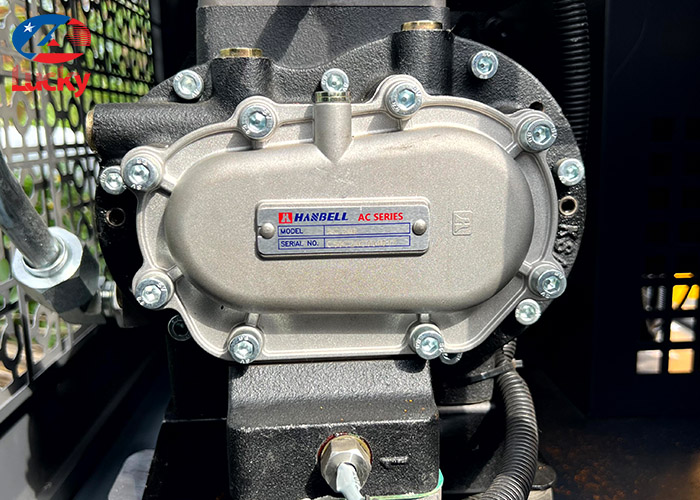 may-nen-khi-truc-vit-cao-cap-hanbell-30hp-8