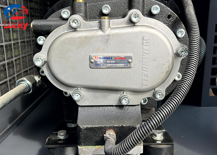 may-nen-khi-truc-vit-cao-cap-hanbell-50hp-11 may-nen-khi-truc-vit-cao-cap-hanbell-50hp-11