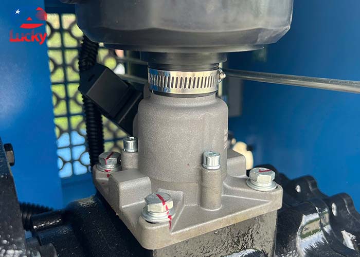may-nen-khi-truc-vit-tich-hop-10hp-8bar-16 may-nen-khi-truc-vit-tich-hop-10hp-8bar-16