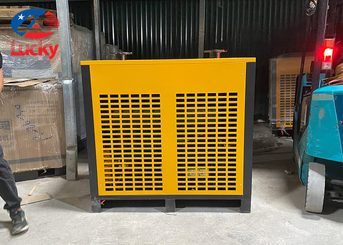 may-say-khi-lucky-25m3-2