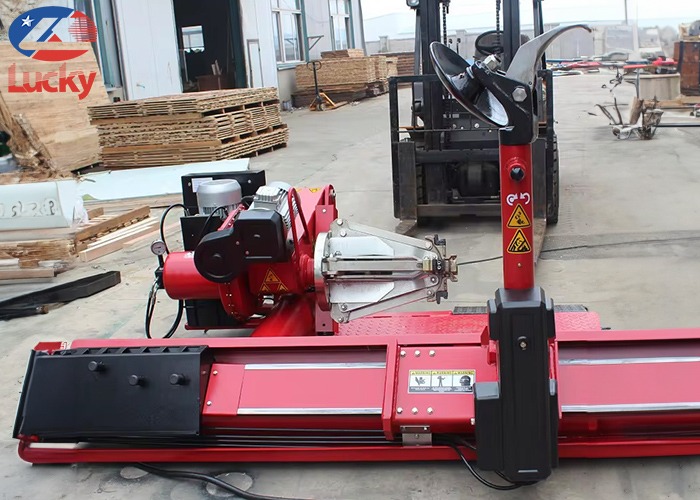 Máy ra vào lốp xe tải hạng nặng LN240