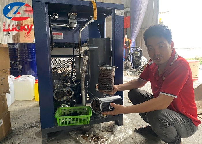 sua-chua-may-nen-khi-truc-vit-8