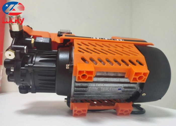 motor máy rửa xe mini