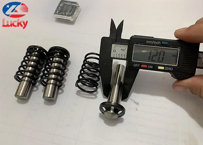 Piston máy rửa xe mini