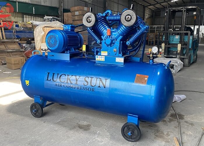 Máy nén khí 500 lít piston kép Lucky Sun Máy nén khí 500 lít piston kép Lucky Sun