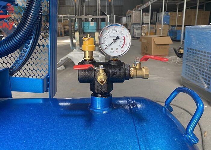 Máy nén khí 500 lít piston kép Lucky Sun Máy nén khí 500 lít piston kép Lucky Sun
