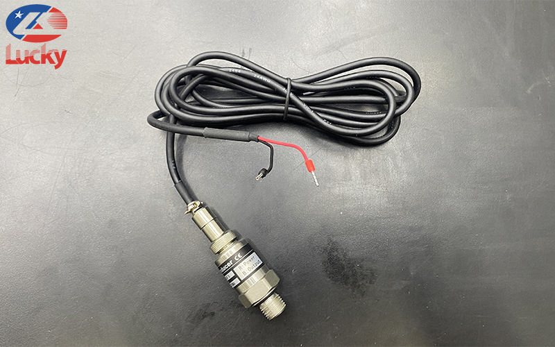 cam-bien-ap-suat-may-nen-khi-truc-vit