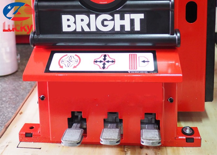 Máy ra vào lốp Bright LC-810E