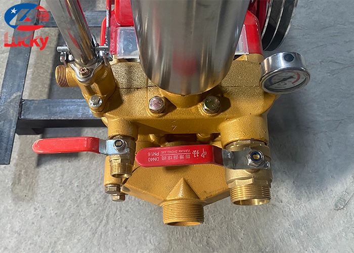 Máy rửa xe dây đai piston sứ HL180S