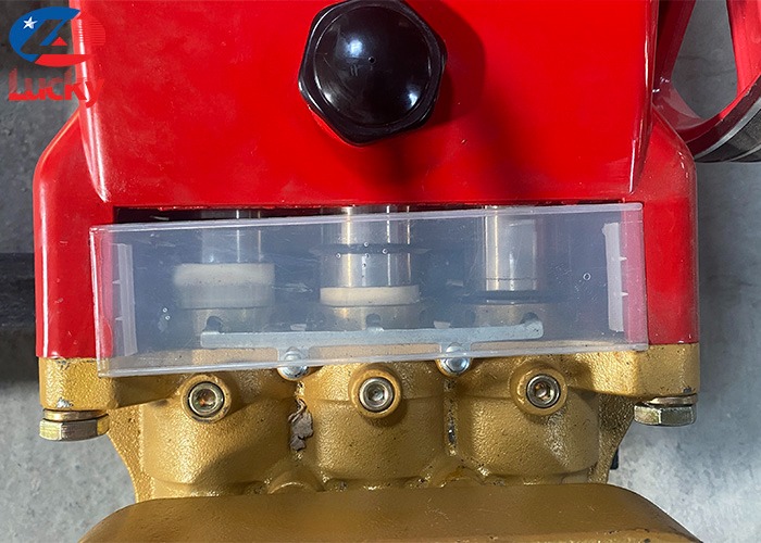 Máy rửa xe dây đai piston sứ HL180S