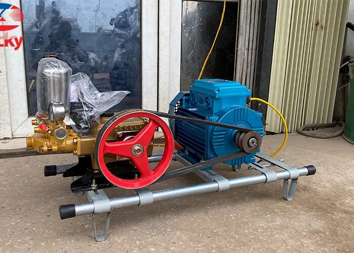 máy rửa xe dây đai piston sứ HL30S máy rửa xe dây đai piston sứ HL30S