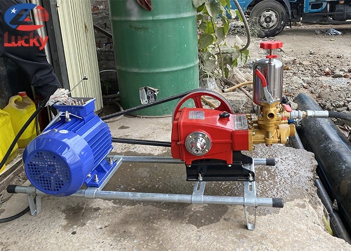 máy rửa xe dây đai piston sứ HL80S