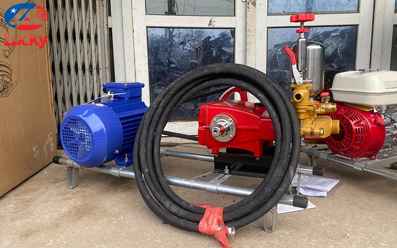 Máy rửa xe dây đai piston sứ HL80S