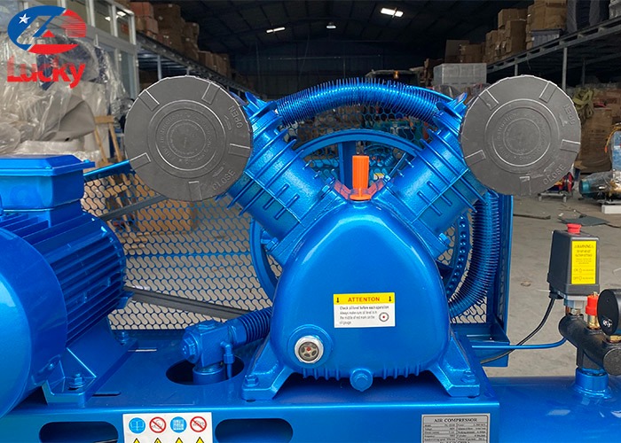 Máy nén khí 180 lít 5.5HP