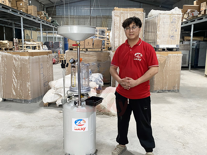 dien-may-lucky-chuyen-cung-cap-thiet-bi-rua-xe-khi-nen-2