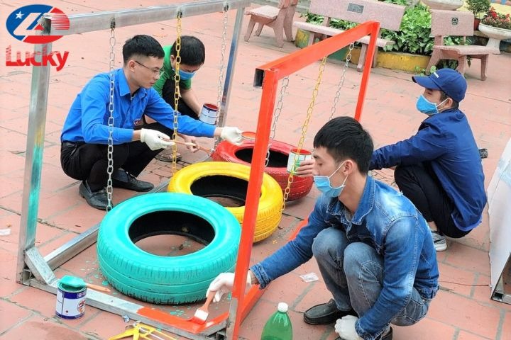 làm xích đu bằng lốp xe máy-6