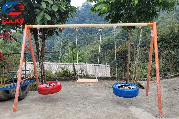 làm xích đu bằng lốp xe máy-5