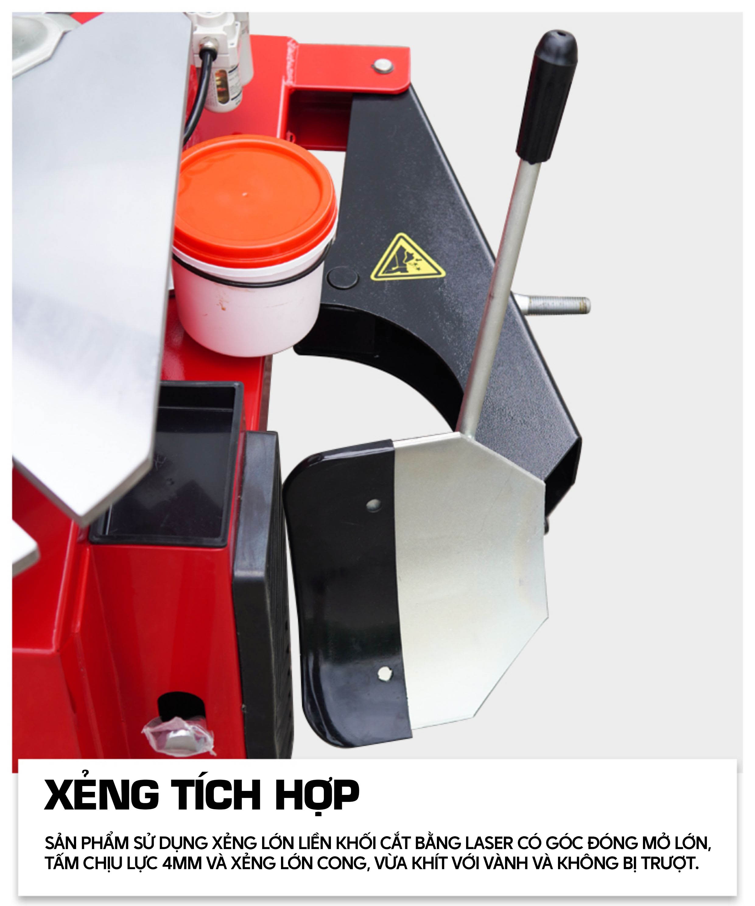 may-ra-vao-lop-xe-may-4