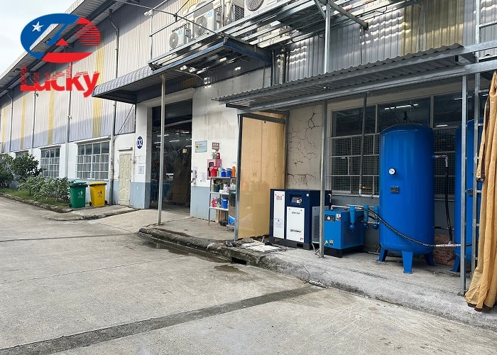 he-thong-nen-khi-30hp-lap-dat-cho-xuong-gia-cong-in-ep-da-2