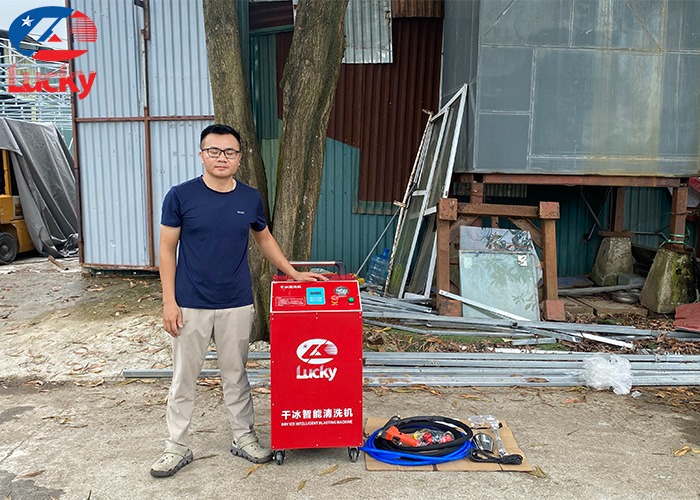 Máy bắn đá khô 10kg Lucky