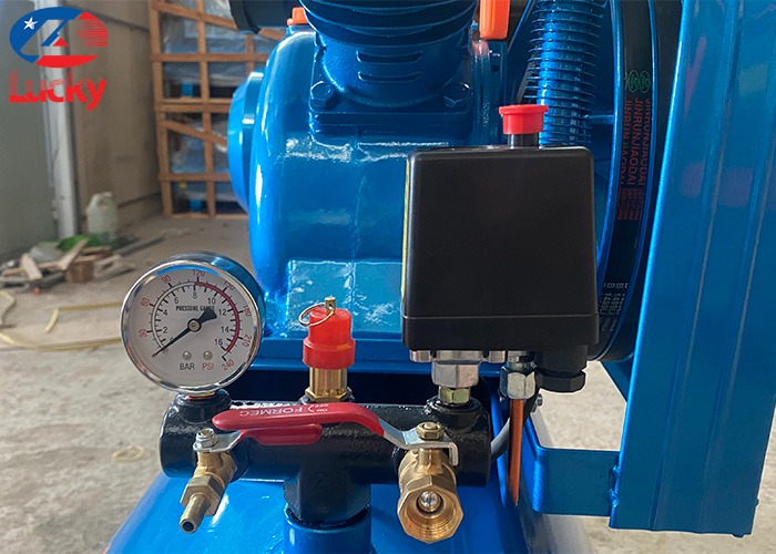 Máy nén khí Puma 5.5HP 180 lít