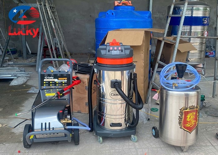 lap-dat-cau-nang-1-tru-chu-i-va-ban-giao-thiet-bi-rua-xe-khac-cho-gara-o-vinh-phuc-3