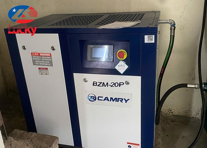 lap-dat-he-thong-nen-khi-20hp-cho-xuong-san-xuat-nhua-2