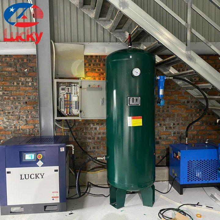 dien-may-lucky-lap-dat-he-thong-khi-nen-10hp-bien-tan-cho-xuong-in