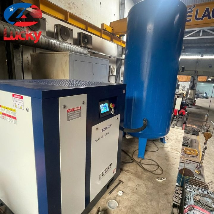 dien-may-lucky-lap-dat-he-thong-khi-nen-50hp-phuc-vu-may-cnc-cho-cong-ty-kubota-hoang-giang-3